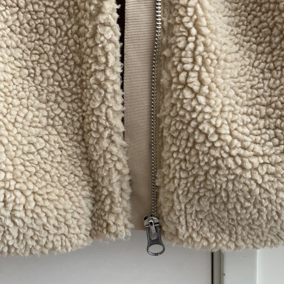 H&M Teddy Coat - Picture 3 of 6